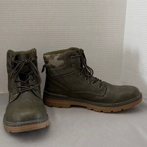 X-ray Combat Boots Mens Sz 10.5 Green Lace-Up Camo Cushioning Ankle Tread Soles